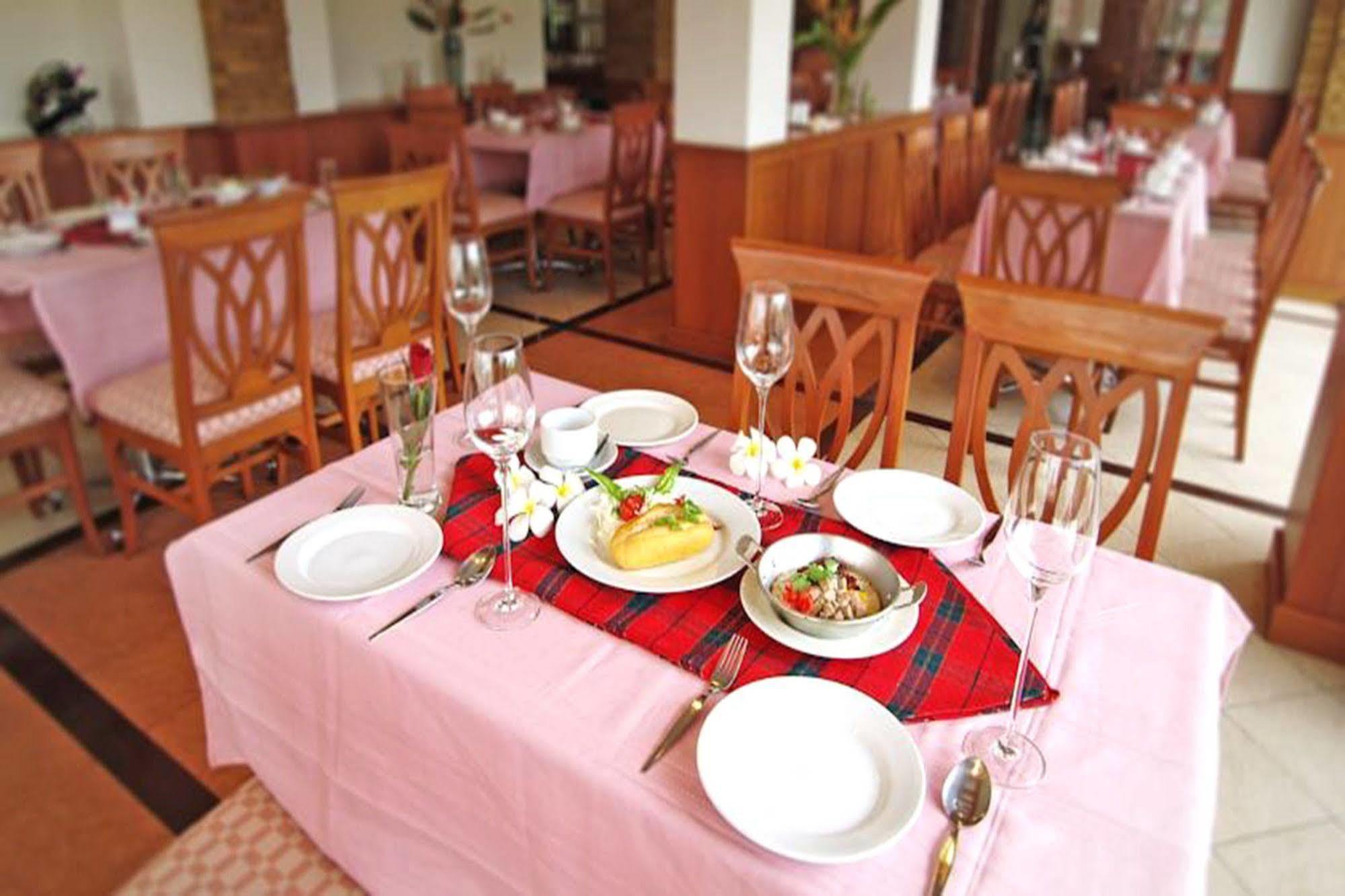 מוקדהאן Kiengpiman Hotel מראה חיצוני תמונה