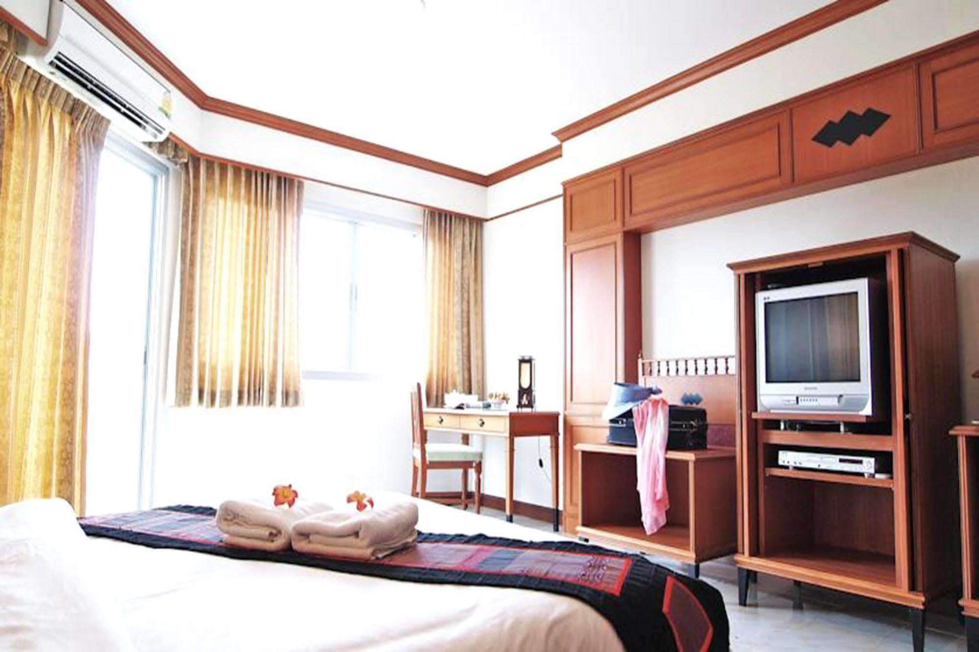 מוקדהאן Kiengpiman Hotel מראה חיצוני תמונה
